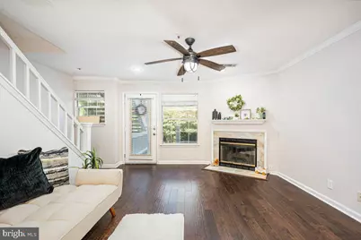 5804 Inman Park Circle #340, Rockville, MD 20852 - Photo 8