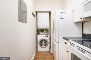 5804 Inman Park Cir, Rockville, MD 20852 - Photo 14