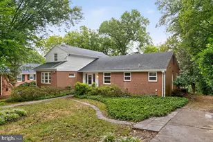 2714 Washington Ave, Chevy Chase, MD 20815 - Photo 2