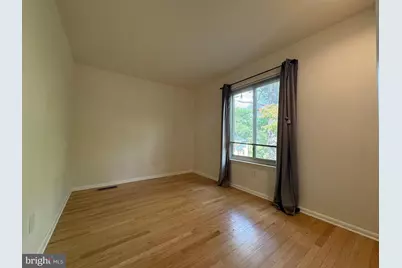 10676 Muirfield Drive, Potomac, MD 20854 - Photo 8