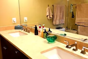 7710 Woodmont Ave NE, Bethesda, MD 20814 - Photo 10