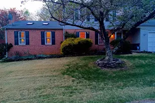 17 Blackburn Ct, Burtonsville, MD 20866 - Photo 4