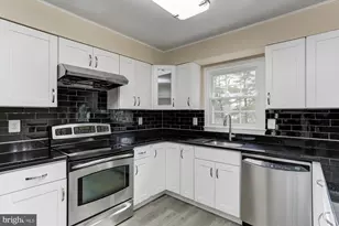 10107 Galsworthy Pl, Bethesda, MD 20817 - Photo 22