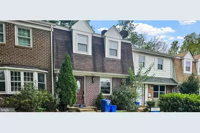 8402 Towne Crest Court, Gaithersburg, MD 20877 - Photo 2