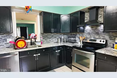 8402 Towne Crest Court, Gaithersburg, MD 20877 - Photo 4