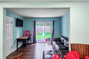 8402 Towne Crest Ct, Gaithersburg, MD 20877 - Photo 10