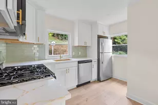 4205 Garrett Park Rd, Silver Spring, MD 20906 - Photo 10