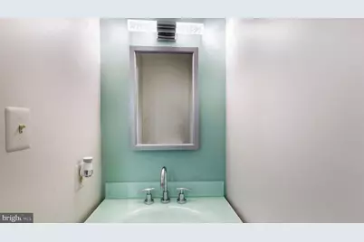 8933 Colesville Road, Silver Spring, MD 20910 - Photo 10