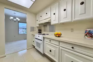 3352 Chiswick Ct, Silver Spring, MD 20906 - Photo 6