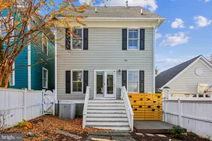 664 Lake Varuna Mews, Gaithersburg, MD 20878 - Photo 38