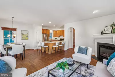 664 Lake Varuna Mews, Gaithersburg, MD 20878 - Photo 8