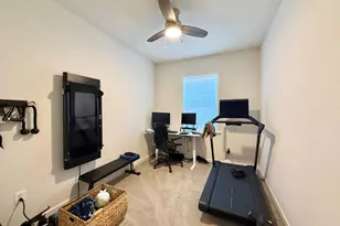 14327 Summit View Ln, Rockville, MD 20850 - Photo 12