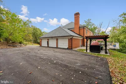 10900 Tara Road, Potomac, MD 20854 - Photo 32