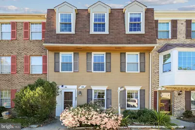 30 Spring Street, Gaithersburg, MD 20877 - Photo 2
