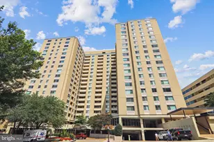 4601 N Park Ave N, Chevy Chase, MD 20815 - Photo 36