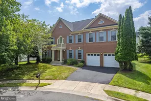 10604 Maplecrest, Potomac, MD 20854 - Photo 1