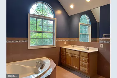 6315 Kenhowe Drive, Bethesda, MD 20817 - Photo 28