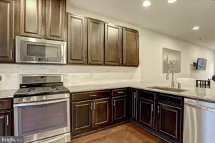 9764 Fields Rd, Gaithersburg, MD 20878 - Photo 10