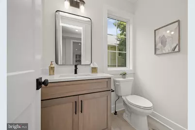 5104 Fairglen Lane, Chevy Chase, MD 20815 - Photo 12