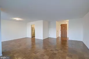 5225 Pooks Hill Rd, Bethesda, MD 20814 - Photo 4