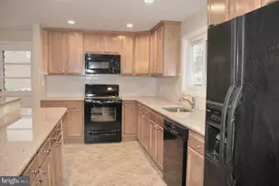 14217 Chadwick Ln, Rockville, MD 20853 - Photo 4