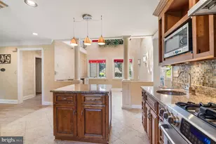 15729 Holly Grove Rd, Silver Spring, MD 20905 - Photo 16