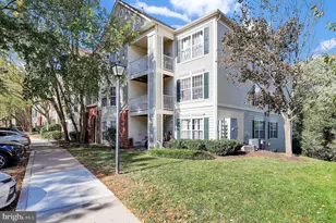 18809 Sparkling Water Dr, Germantown, MD 20874 - Photo 2