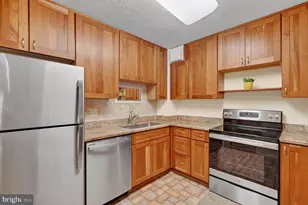 15101 Interlachen Dr, Silver Spring, MD 20906 - Photo 2