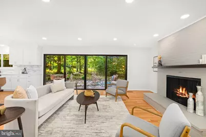 8500 Horseshoe Lane, Potomac, MD 20854 - Photo 16