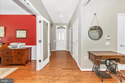 832 Butterfly Weed Drive, Germantown, MD 20876 - Photo 4