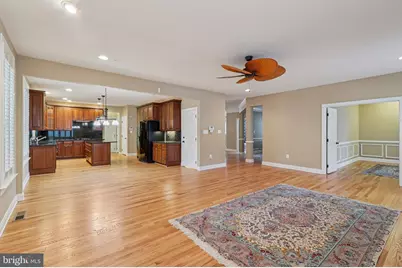 8242 Castanea Lane, Derwood, MD 20855 - Photo 18