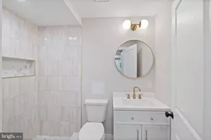 7605 Wildwood Dr, Takoma Park, MD 20912 - Photo 28