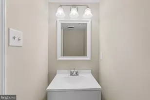 9305 Broadwater Dr, Gaithersburg, MD 20879 - Photo 24