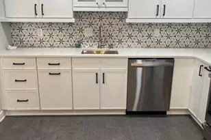 11430 Strand Dr, Rockville, MD 20852 - Photo 6