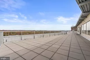 10201 Grosvenor Pl, Rockville, MD 20852 - Photo 42