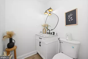 8225 Hawkins Creamery Rd, Gaithersburg, MD 20882 - Photo 18