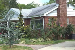 135 Fleetwood Terrace, Silver Spring, MD 20910 - Photo 2