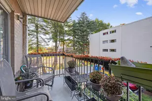 7400 Lakeview Dr, Bethesda, MD 20817 - Photo 28