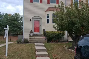 27 Hunters Gate Ct, Silver Spring, MD 20904 - Photo 2