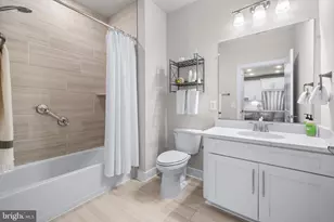 250 Decoverly Dr, Gaithersburg, MD 20878 - Photo 22