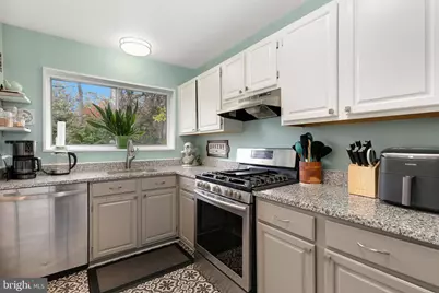 10607 Montrose Avenue #M-202, Bethesda, MD 20814 - Photo 10