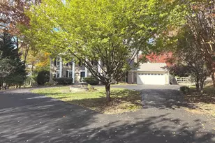 11512 Le Havre Dr, Potomac, MD 20854 - Photo 1