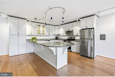 4242 E West Highway #514, Chevy Chase, MD 20815 - Photo 8