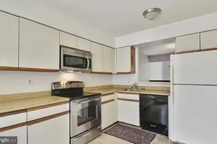 5153 King Charles Way, Bethesda, MD 20814 - Photo 12