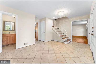 9 Snug Hill Court, Potomac, MD 20854 - Photo 8