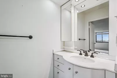 7420 Westlake Terrace #1008, Bethesda, MD 20817 - Photo 14