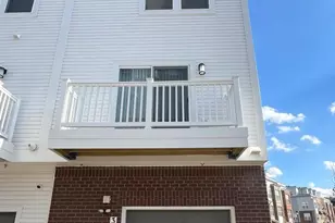 3122 Nina Clark Dr, Rockville, MD 20850 - Photo 2