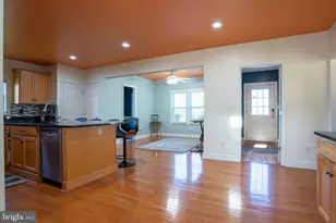 25325 Woodfield Rd, Damascus, MD 20872 - Photo 28