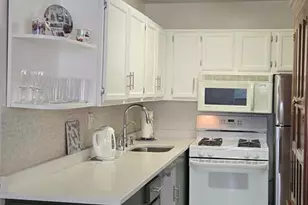 5225 Pooks Hill Rd, Bethesda, MD 20814 - Photo 10