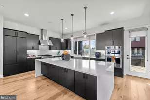 9750 Windflower Wy, Bethesda, MD 20817 - Photo 32